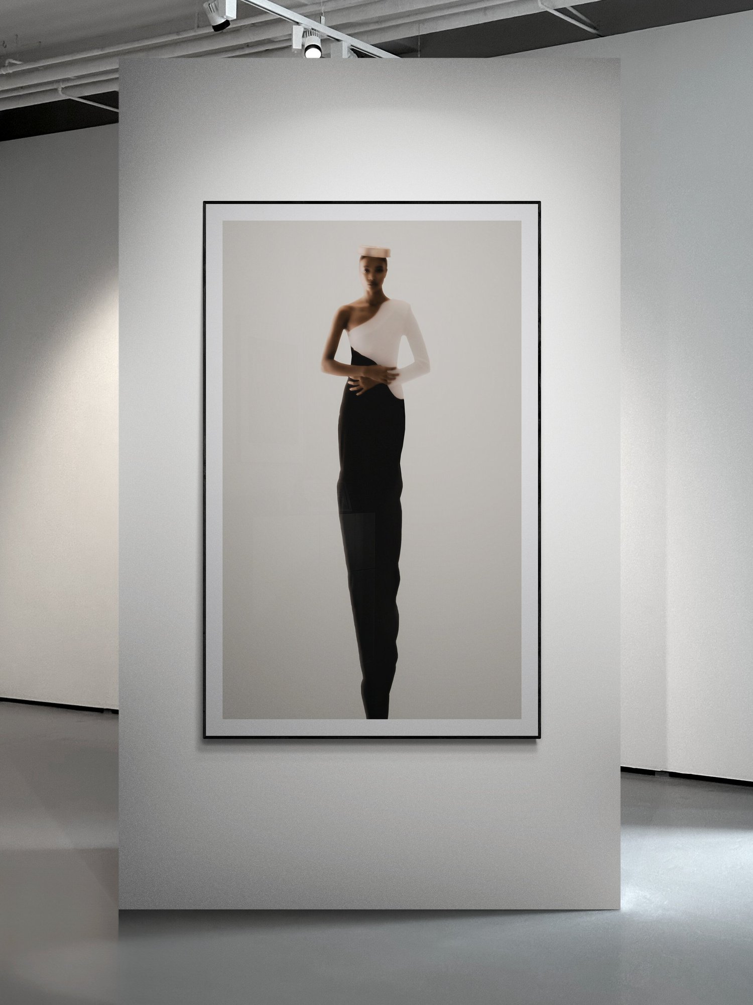 Gennie Femme shown in an interior setting