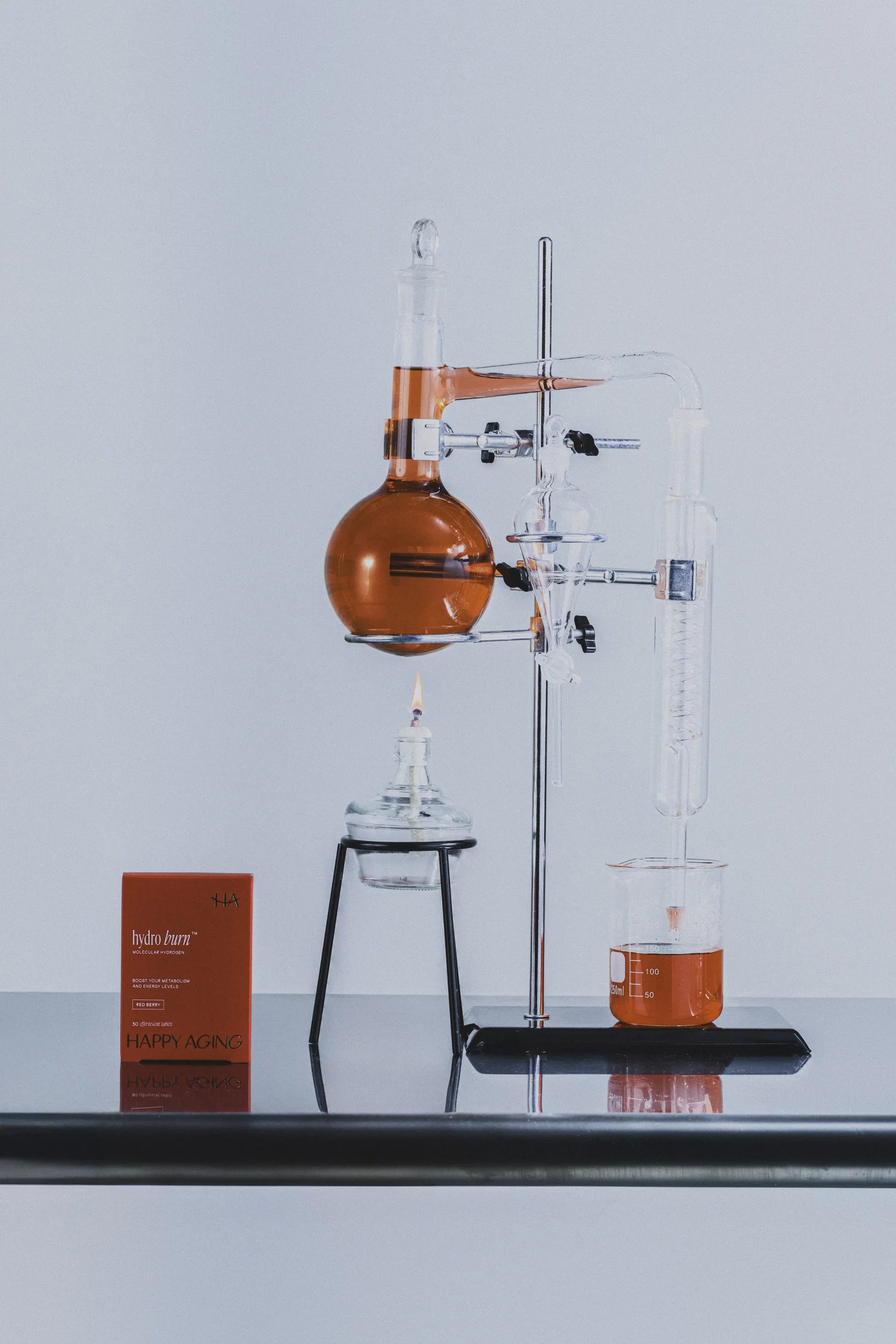 Hydro Burn - Happy Aging - Martha Graeff - Skep360- Photo by Ton Gomes © 2025-5.jpg