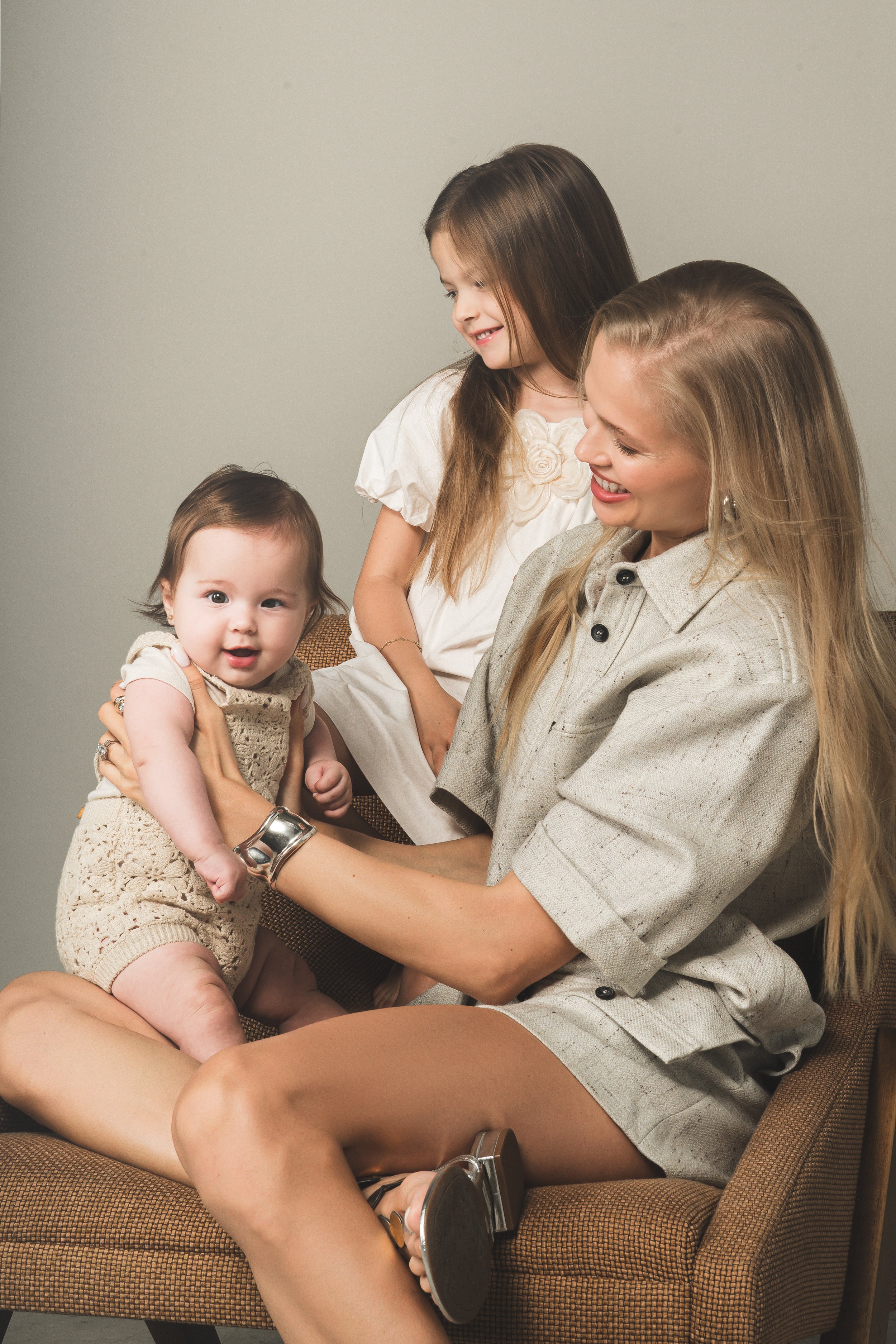 Vita Sidorkina + Allegra & Aurora - Photo by Ton Gomes © 2024-09.jpg